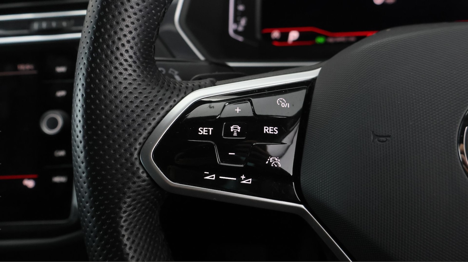 Used Volkswagen Tiguan 2023 for sale - 77640294: Photo 21