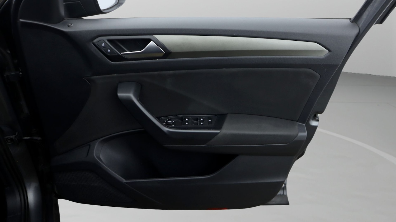 Used Volkswagen T-Roc 2021 for sale - 77809232: Photo 15