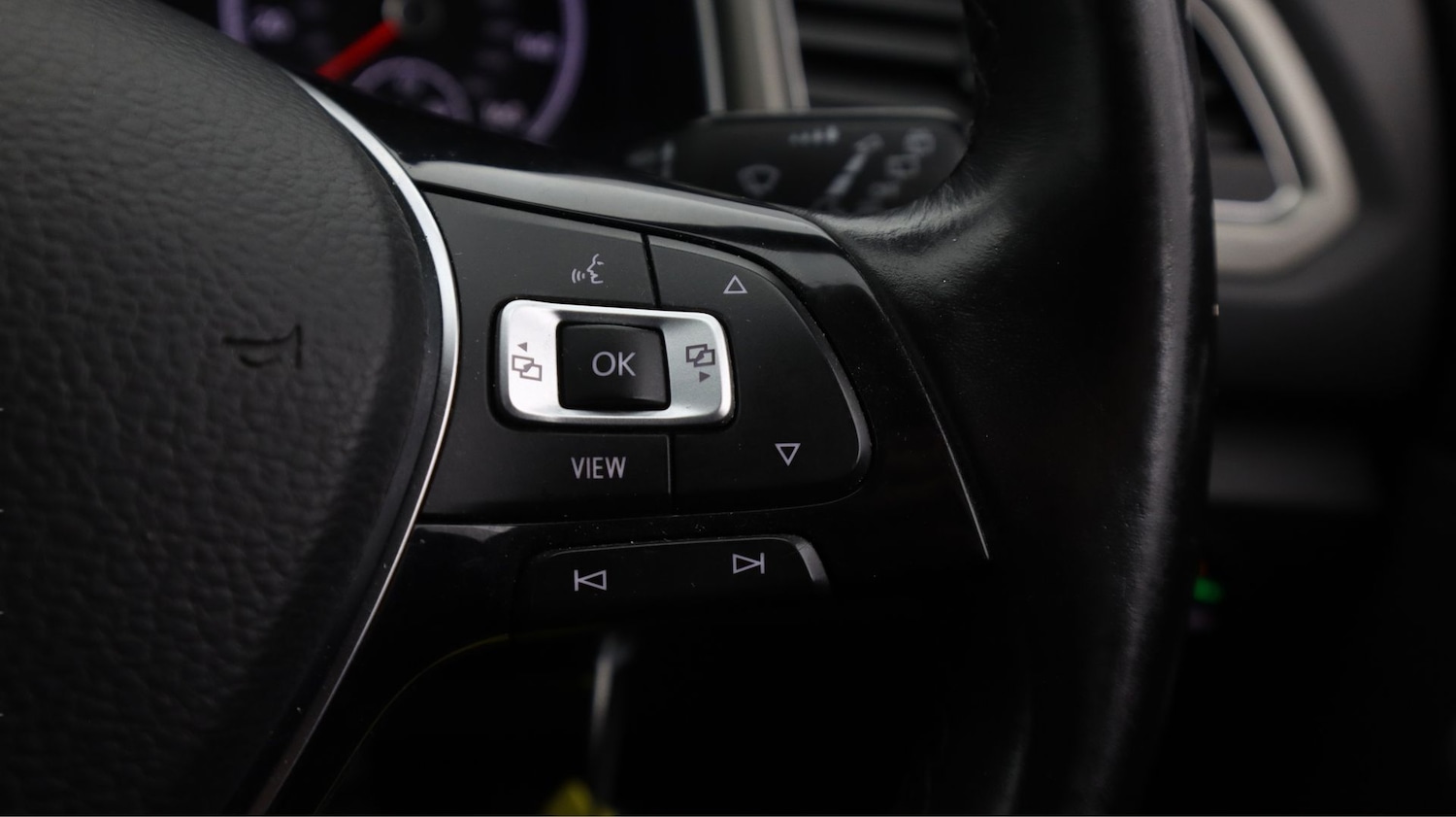 Used Volkswagen T-Roc 2021 for sale - 77809232: Photo 22