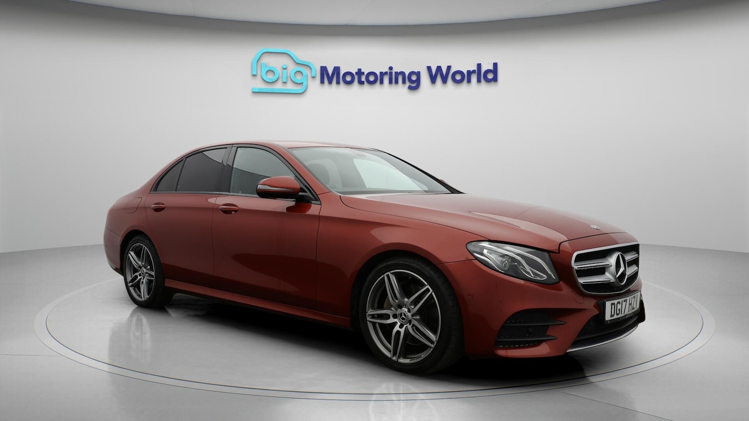Used Mercedes-Benz E Class 2017 for sale - 76359930: Photo 2