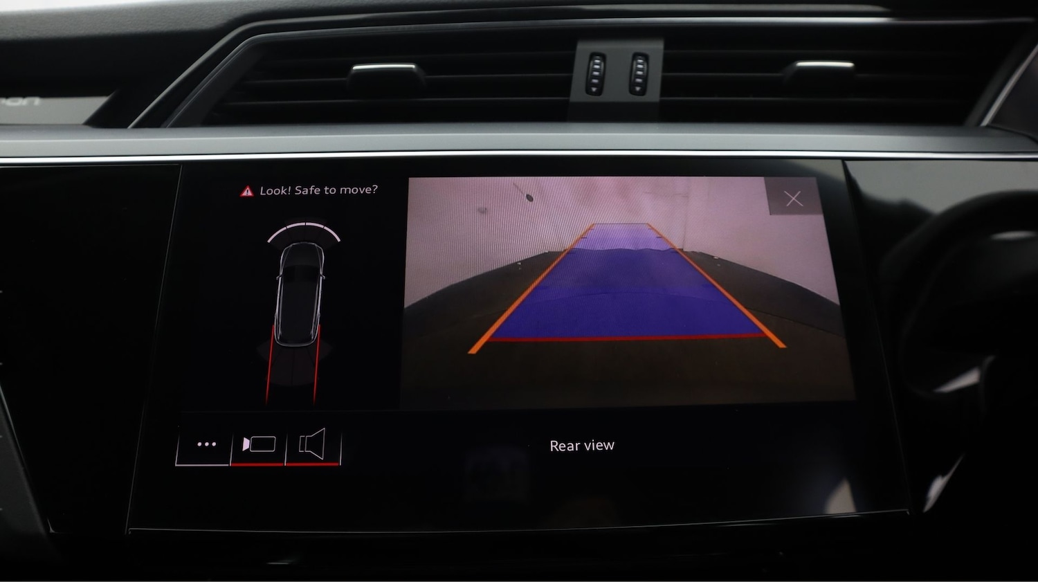 Used Audi e-tron 2021 for sale - 77345752: Photo 22