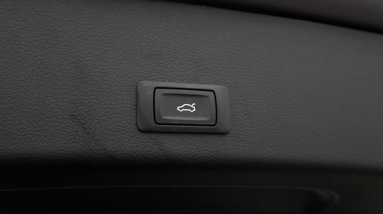 Used Audi e-tron 2021 for sale - 77345752: Photo 24