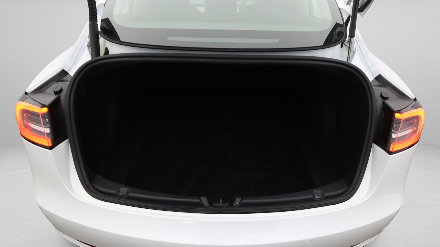 Used Tesla Model 3 2021 for sale - 77196592: Photo 17