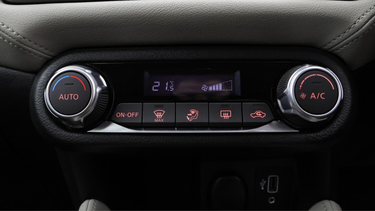 Used Nissan Micra 2022 for sale - 76433055: Photo 13