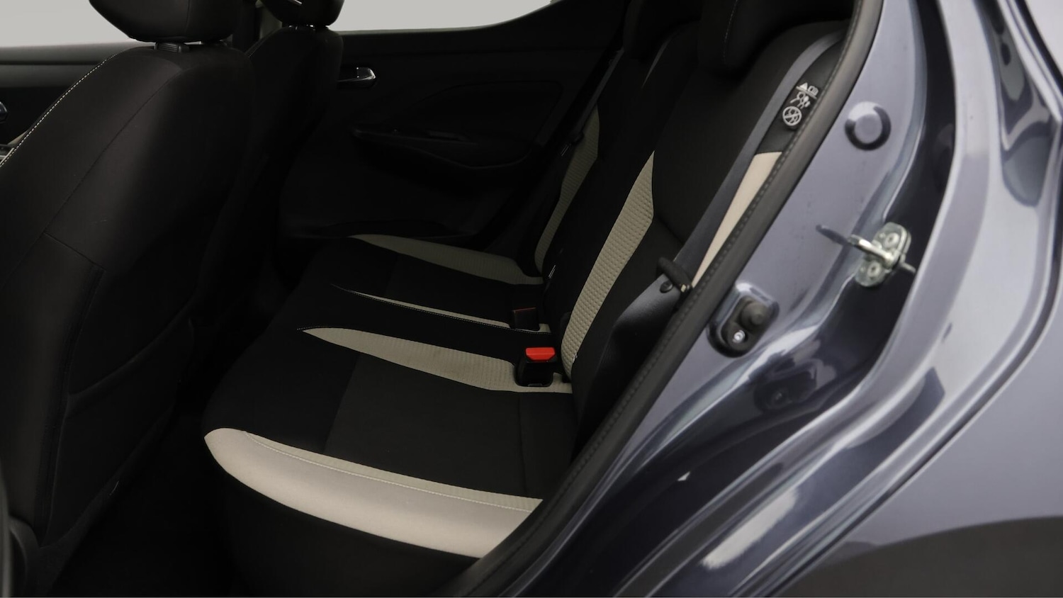 Used Nissan Micra 2022 for sale - 76433055: Photo 17