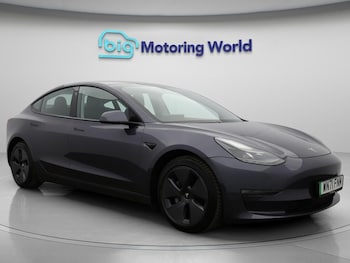(71) - (Dual Motor) Long Range Saloon 4dr Electric Auto 4WDE (346 ps)