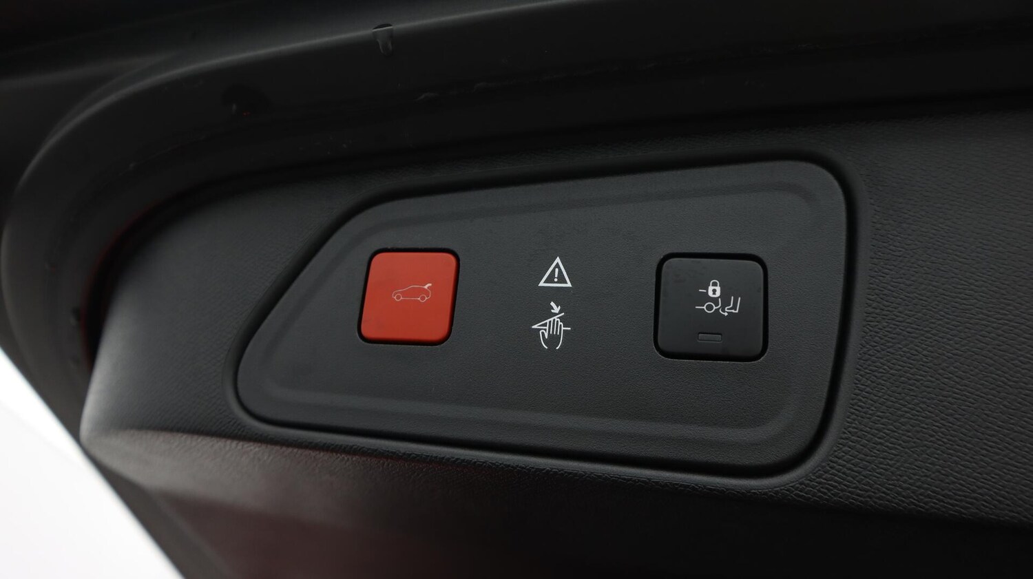 Used Peugeot 3008 2019 for sale - 76666592: Photo 24