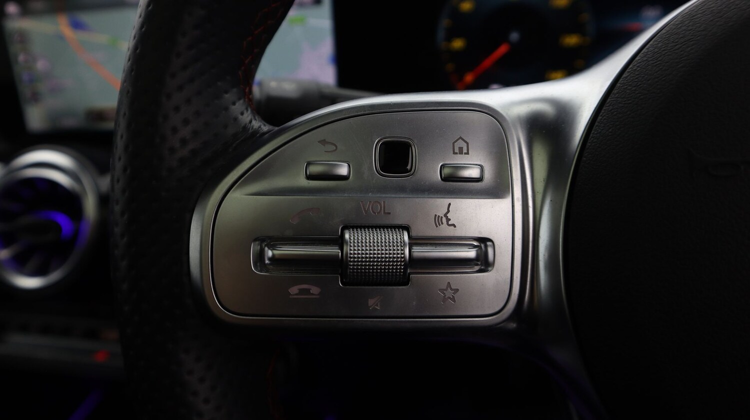 Used Mercedes-Benz EQB for sale - 77271112: Photo 25