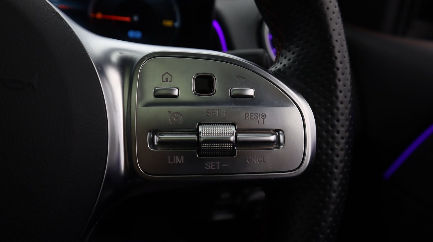 Used Mercedes-Benz EQB for sale - 77271112: Photo 28