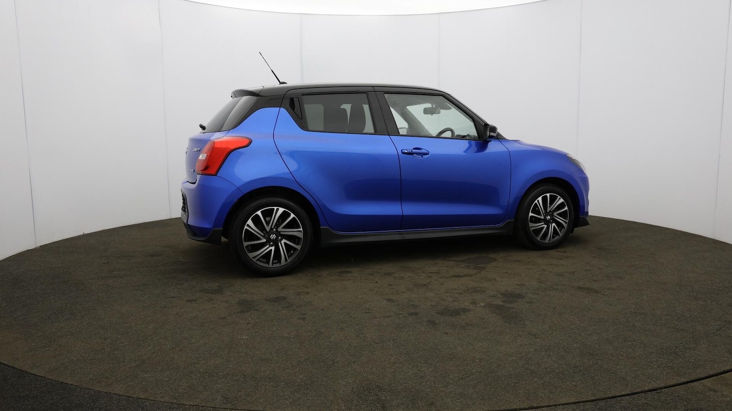 Used Suzuki Swift 2023 for sale - 76167235: Photo 58