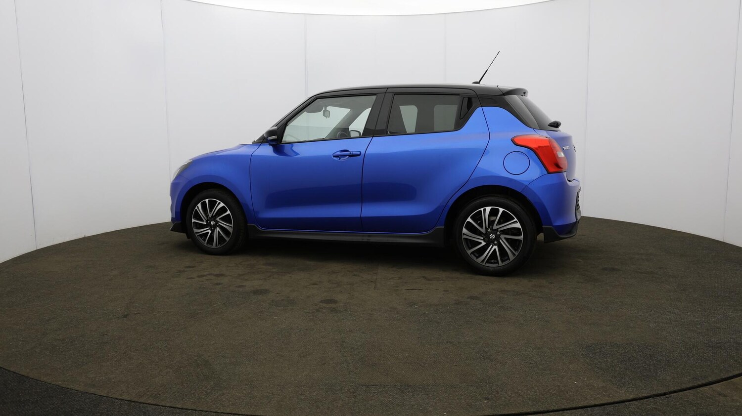 Used Suzuki Swift 2023 for sale - 76167235: Photo 70