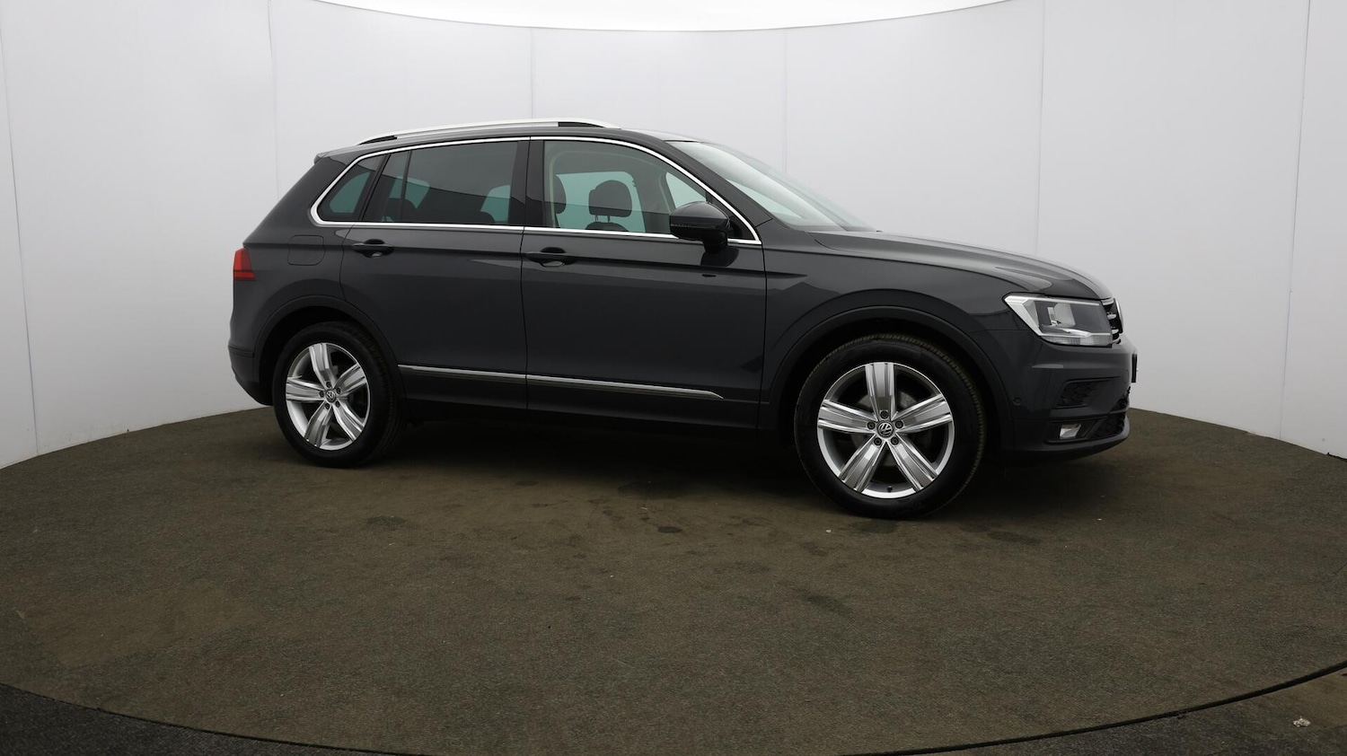 Used Volkswagen Tiguan 2020 for sale - 75977486: Photo 53