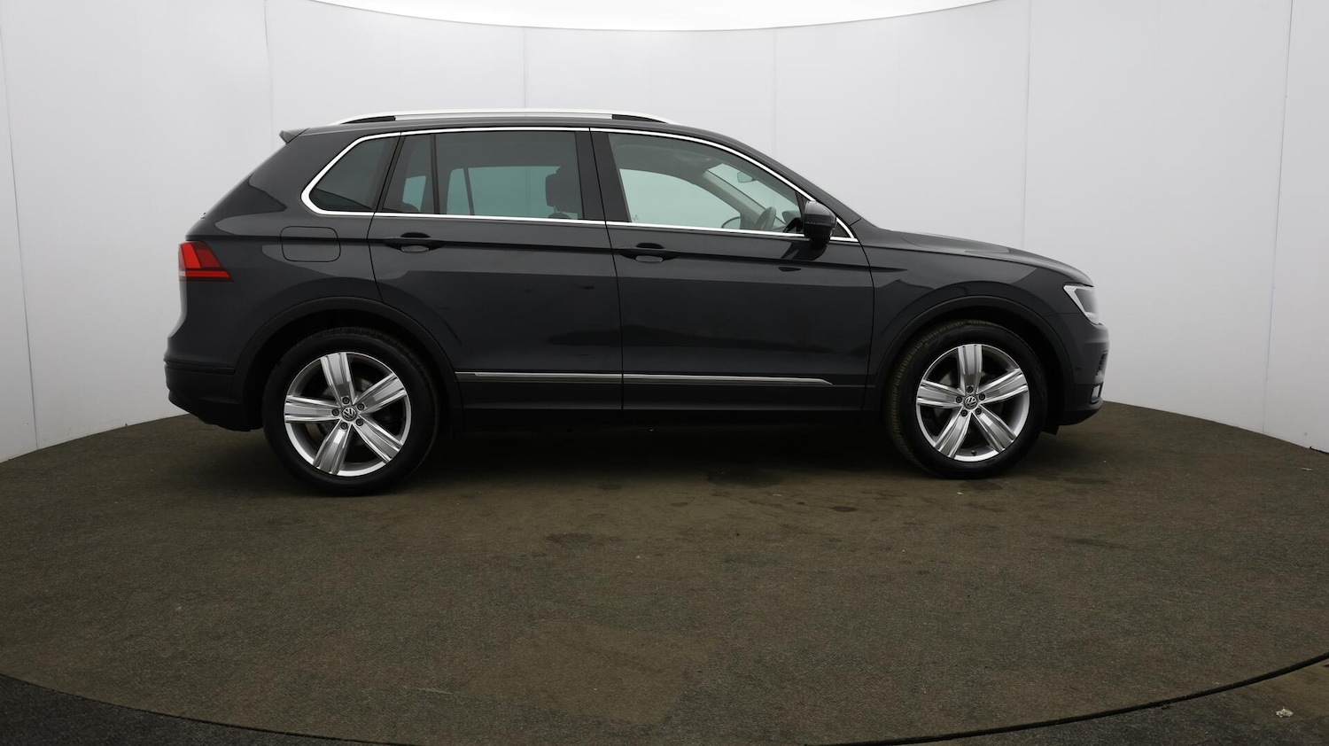 Used Volkswagen Tiguan 2020 for sale - 75977486: Photo 56