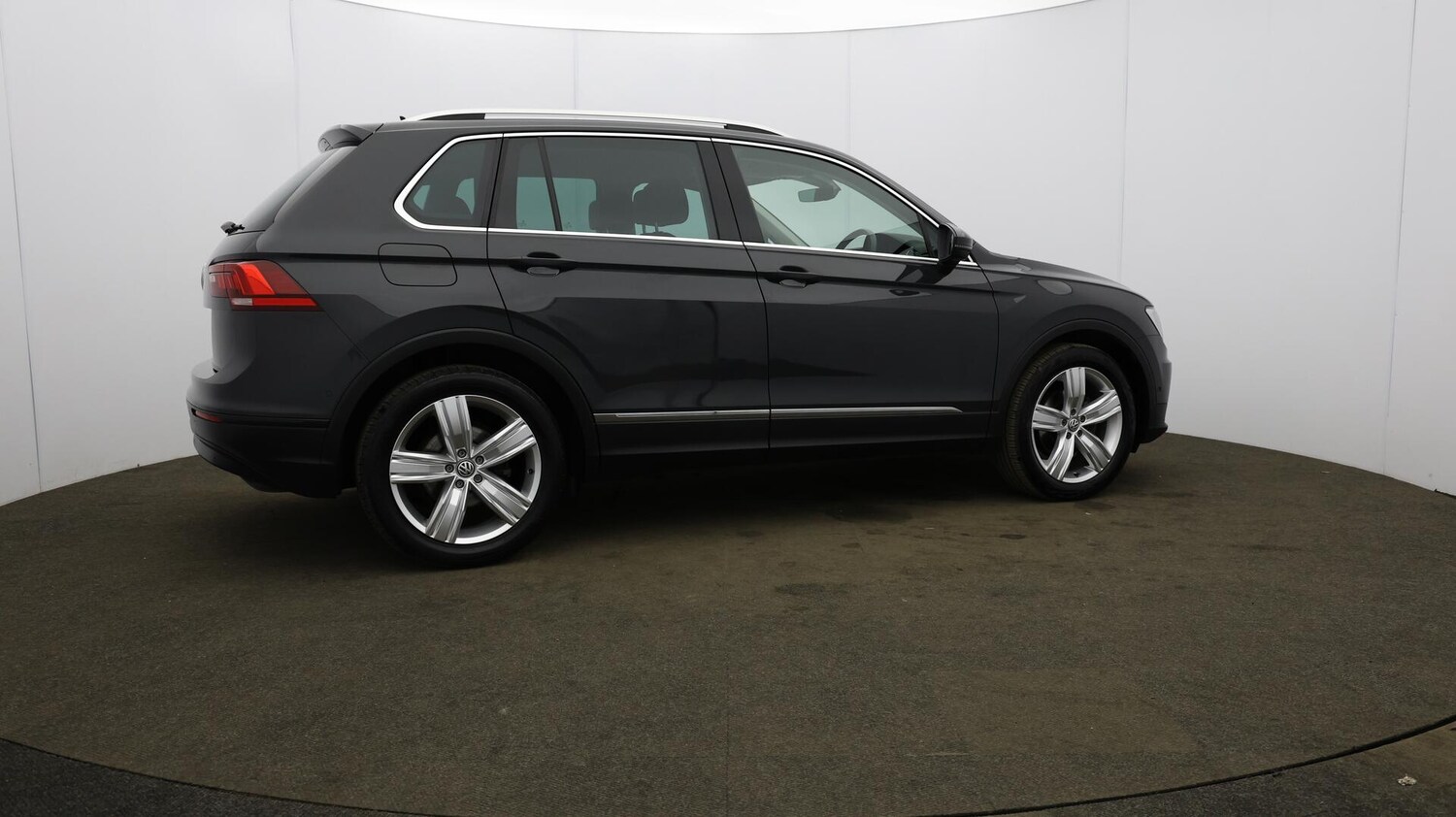 Used Volkswagen Tiguan 2020 for sale - 75977486: Photo 59