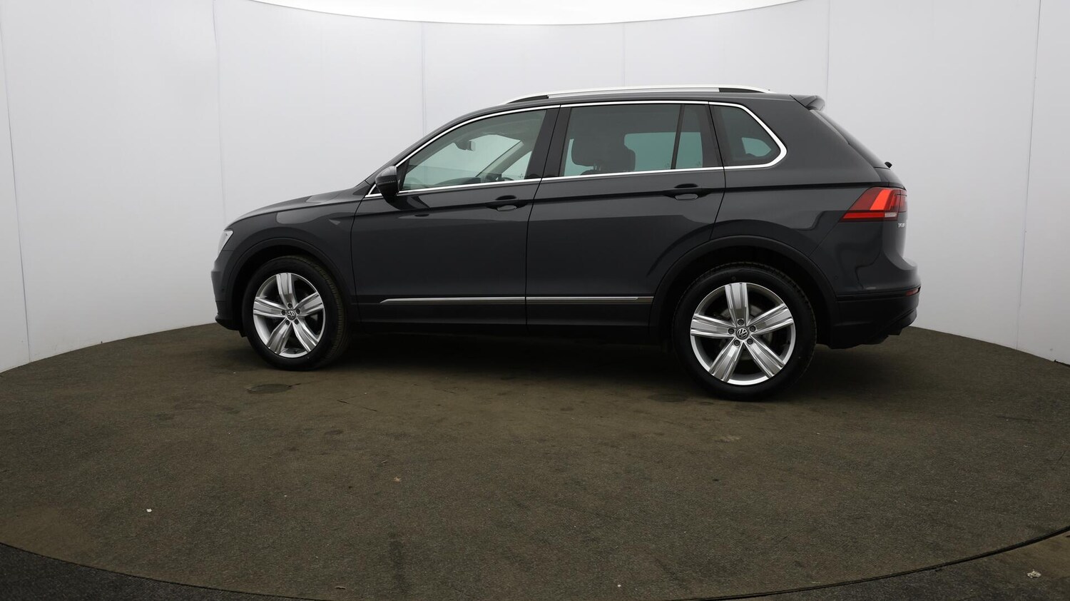 Used Volkswagen Tiguan 2020 for sale - 75977486: Photo 71