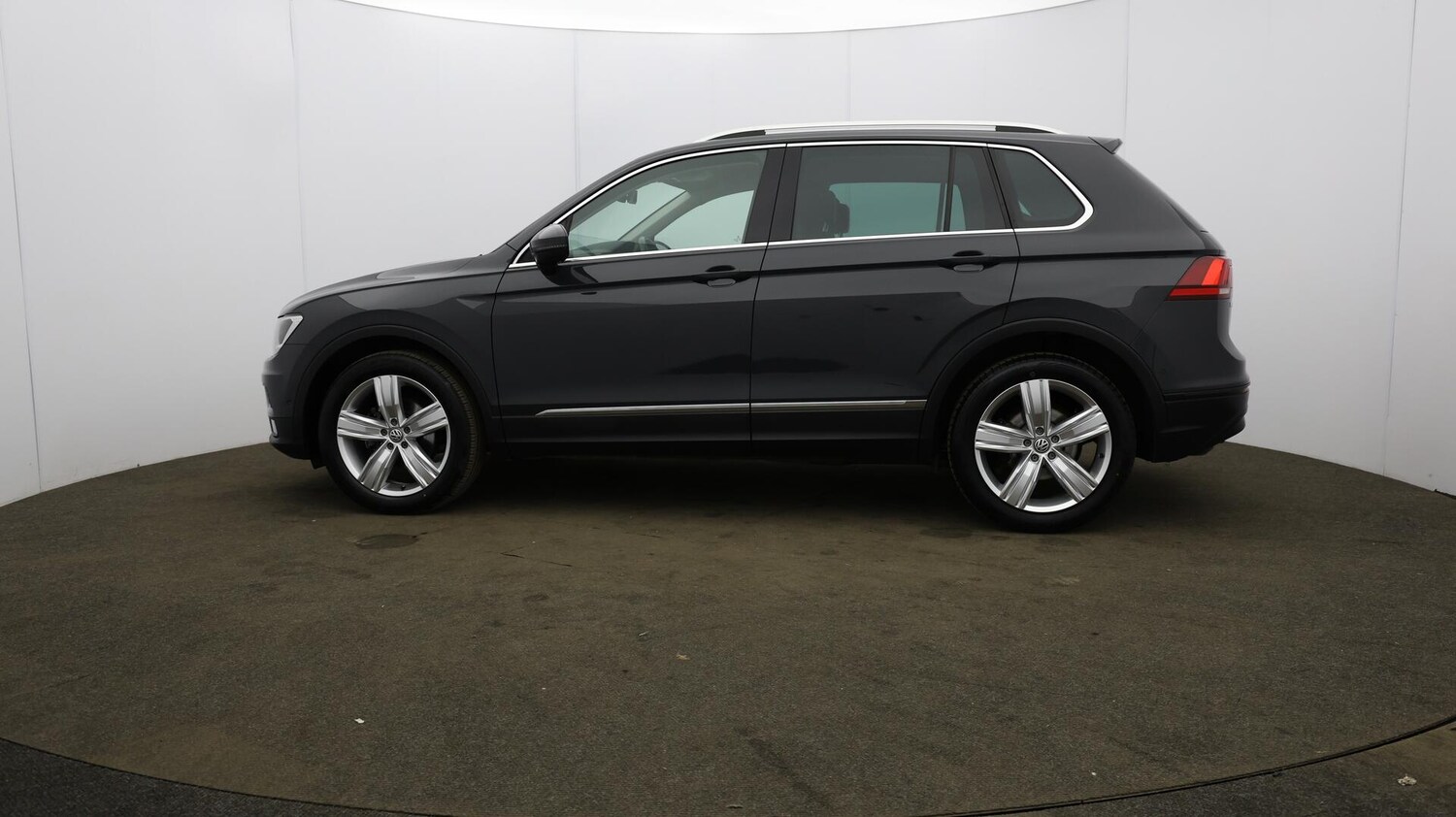 Used Volkswagen Tiguan 2020 for sale - 75977486: Photo 72