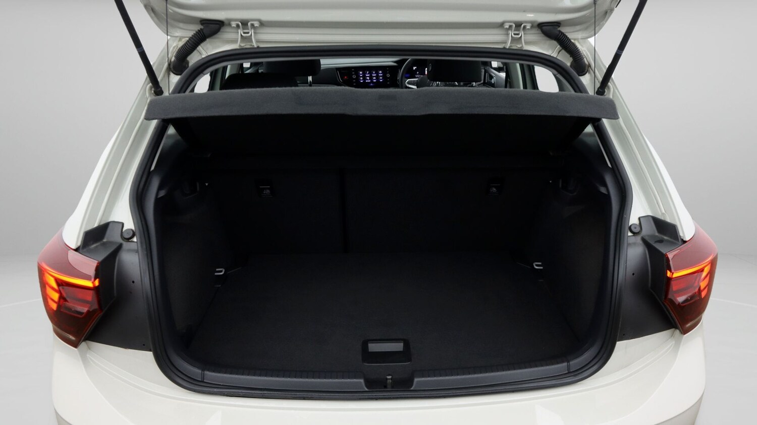 Used Volkswagen Polo 2023 for sale - 78186235: Photo 17