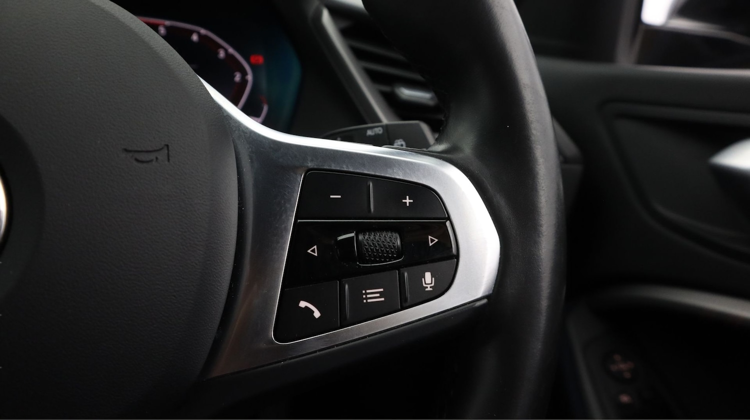 Used BMW 1 Series 2024 for sale - 78202597: Photo 23