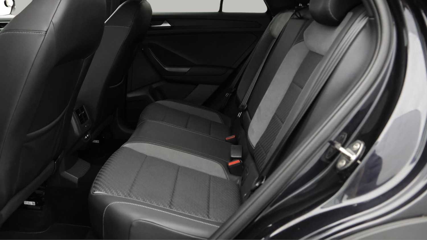 Used Volkswagen T-Roc 2021 for sale - 76431880: Photo 17