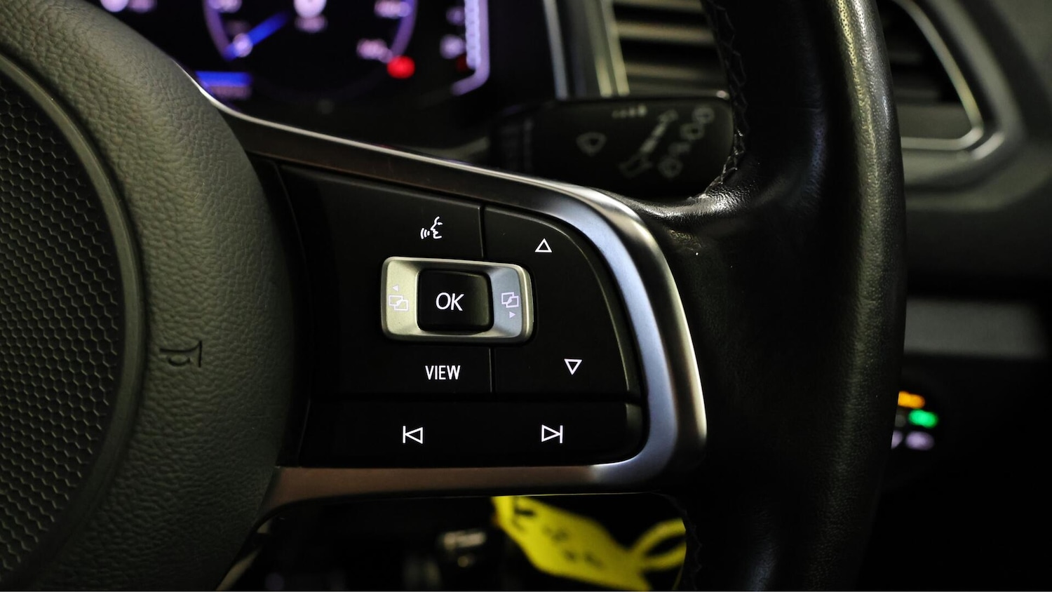 Used Volkswagen T-Roc 2021 for sale - 76431880: Photo 24