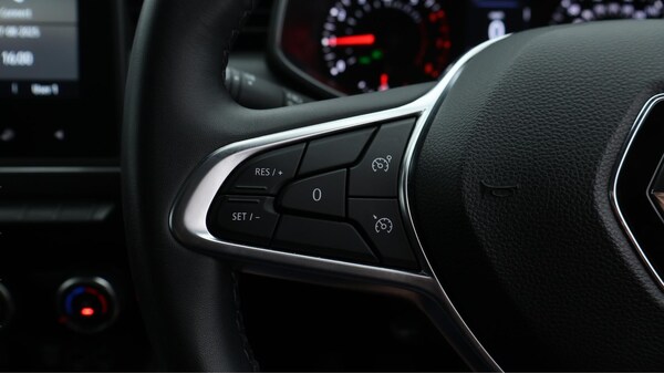 Used Renault Clio 2021 for sale - 76001977: Photo 23