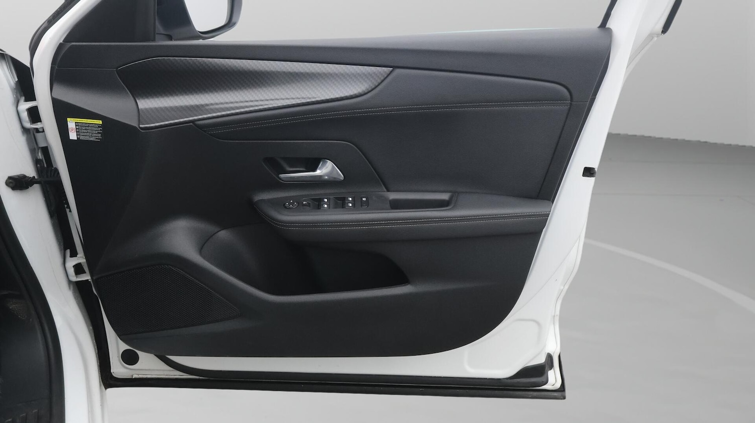 Used Vauxhall Mokka Electric for sale - 76728133: Photo 16