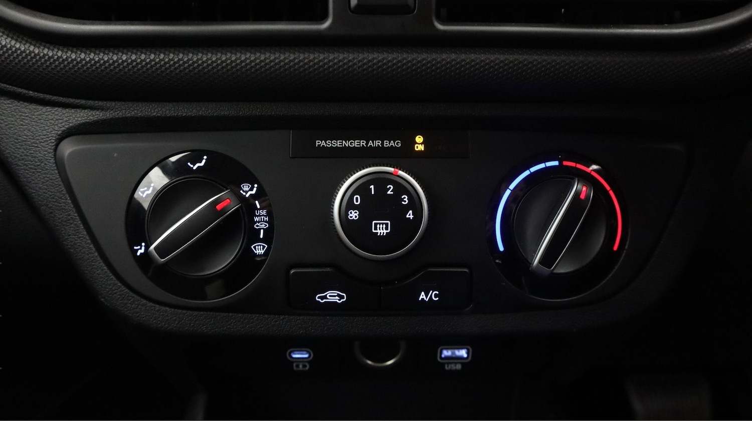 Used Hyundai i10 2024 for sale - 77664464: Photo 12