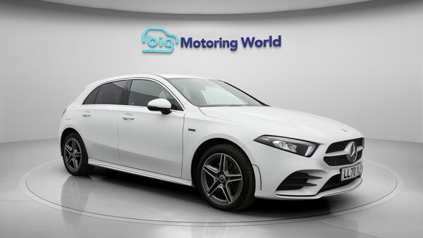 Used Mercedes-Benz A-Class 2020 for sale - 76282915: Photo 2