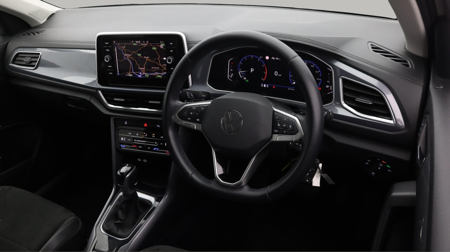 Used Volkswagen T-Roc 2023 for sale - 76715315: Photo 10