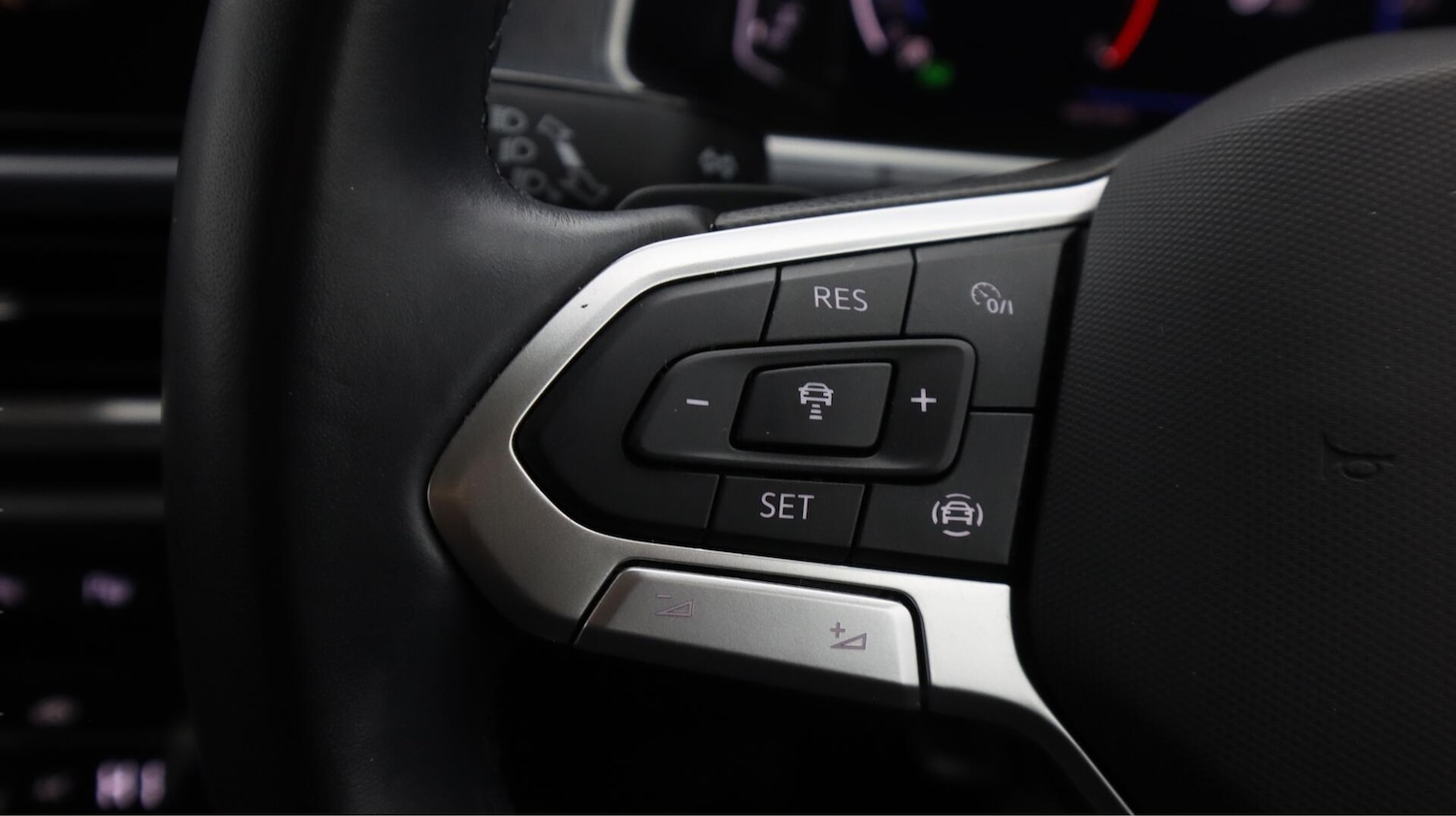 Used Volkswagen T-Roc 2023 for sale - 76715315: Photo 22