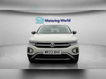 Used Volkswagen T-Roc 2023 for sale - 76715315: Photo