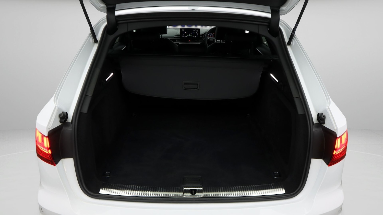 Used Audi A4 2024 for sale - 77264819: Photo 17