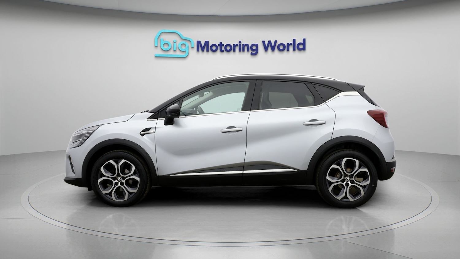 Used Renault Captur 2023 for sale - 77938648: Photo 4