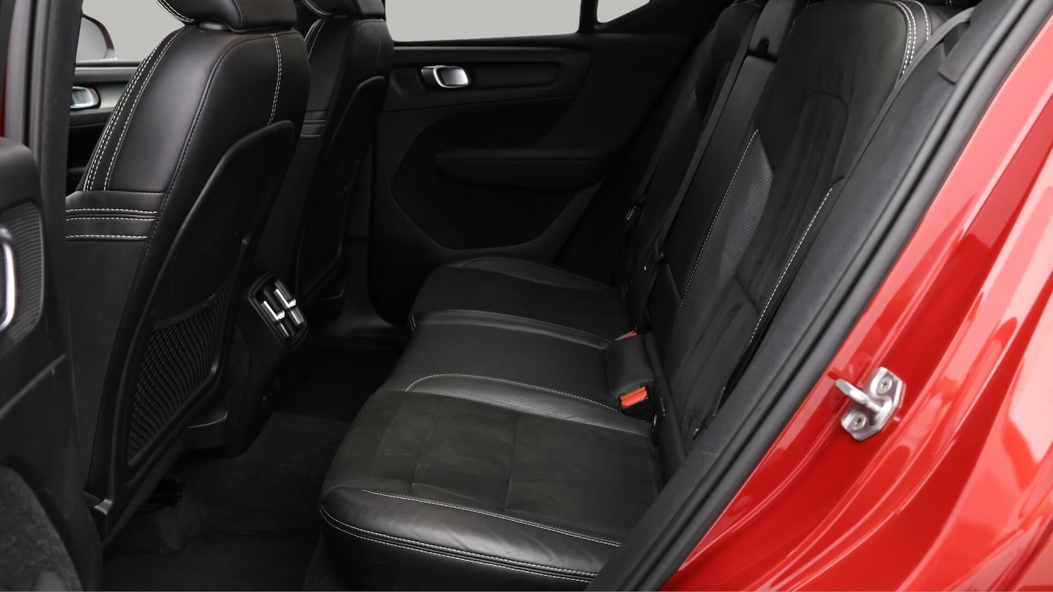 Used Volvo XC40 2019 for sale - 76108846: Photo 17