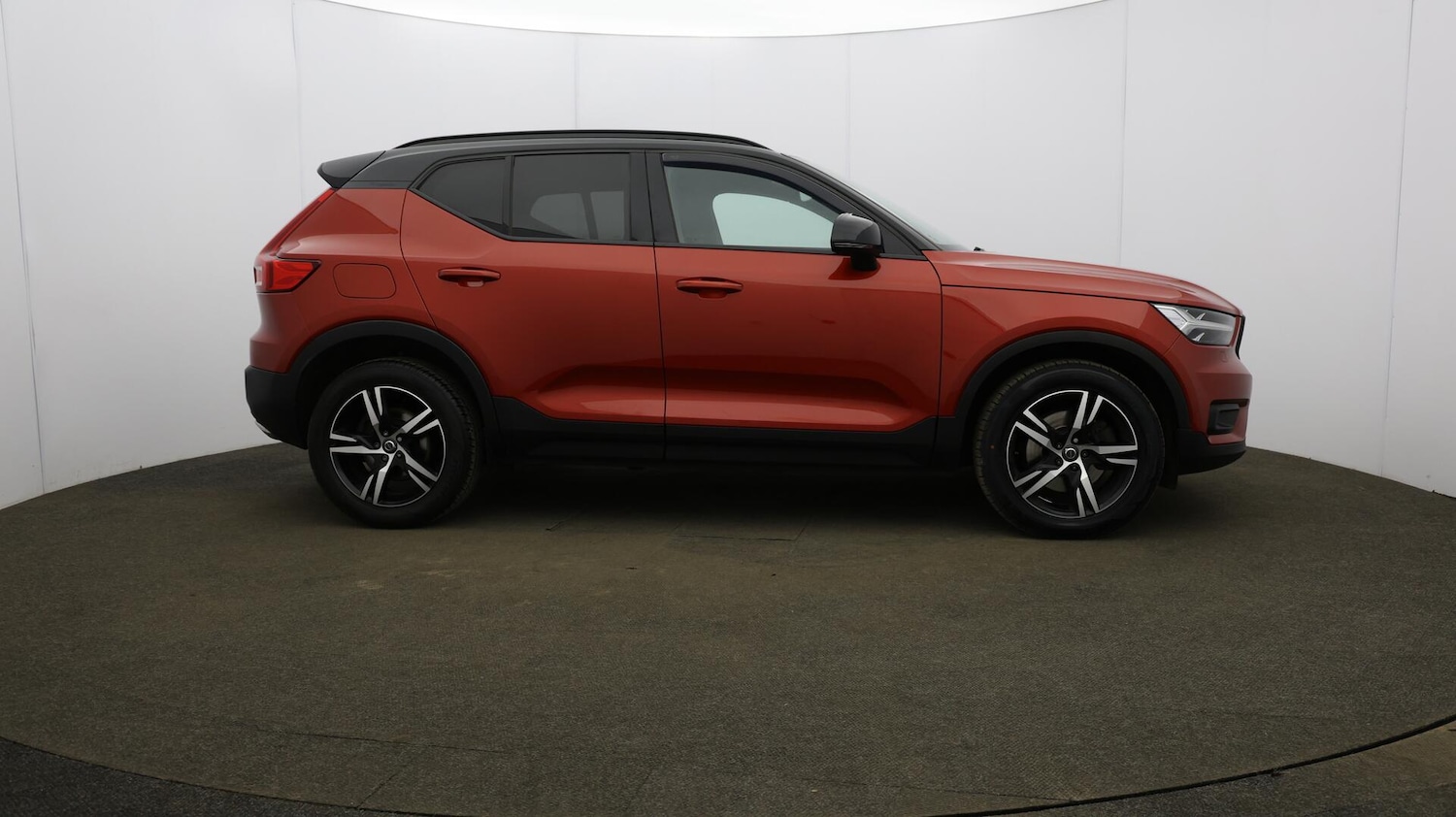 Used Volvo XC40 2019 for sale - 76108846: Photo 55