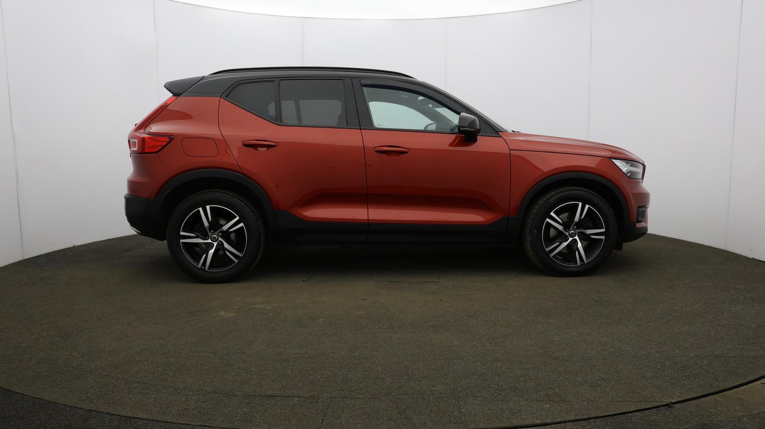 Used Volvo XC40 2019 for sale - 76108846: Photo 56