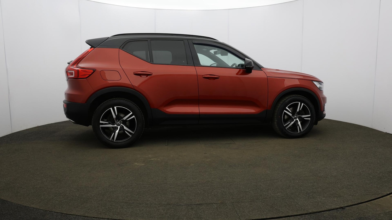 Used Volvo XC40 2019 for sale - 76108846: Photo 57