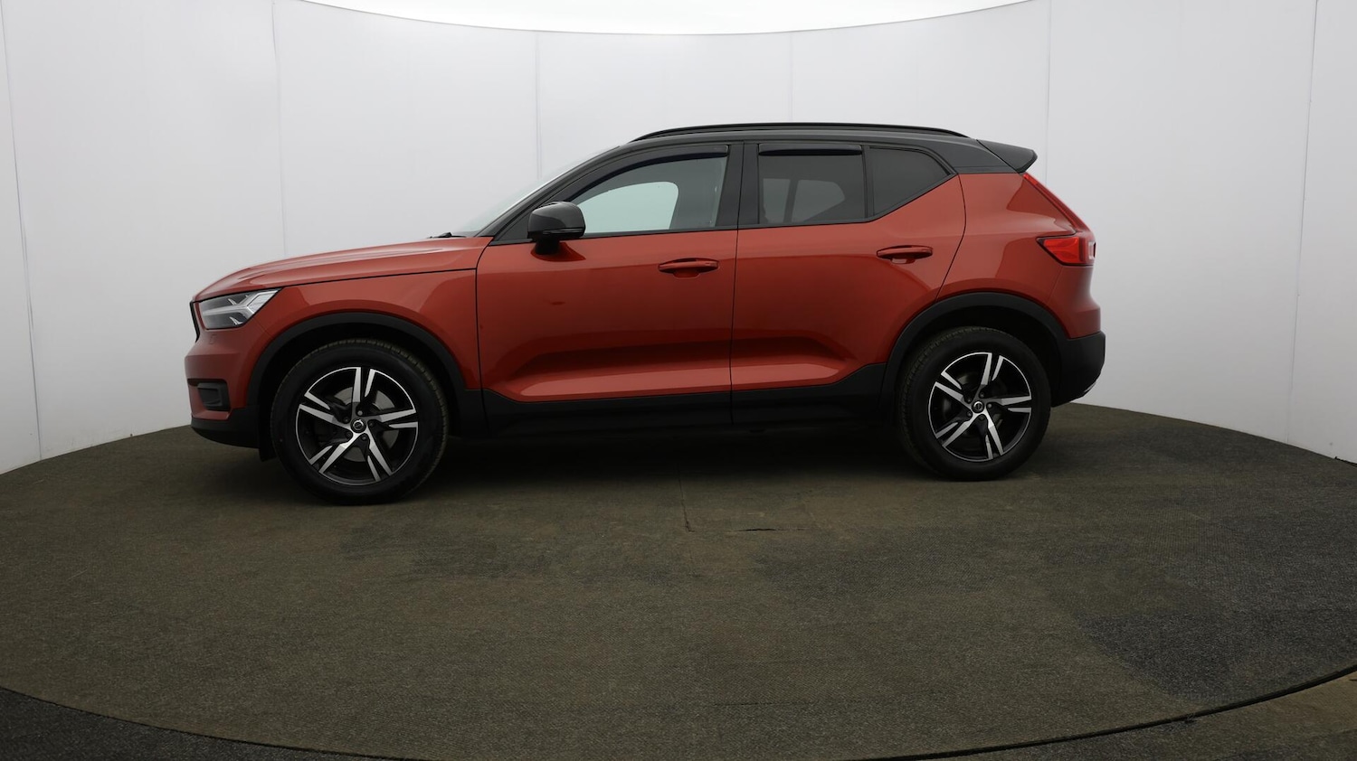 Used Volvo XC40 2019 for sale - 76108846: Photo 74