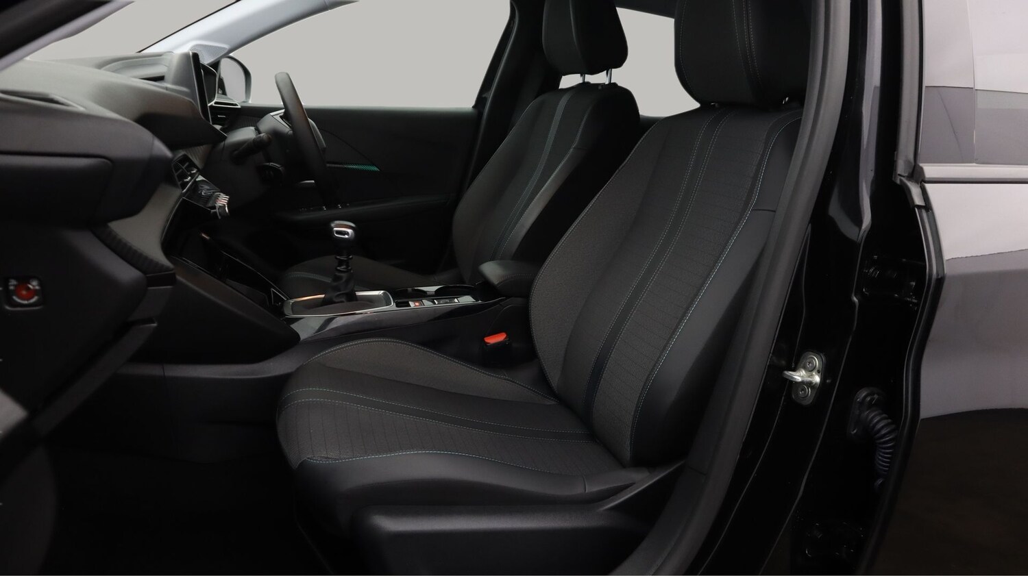 Used Peugeot 208 2023 for sale - 77296374: Photo 14