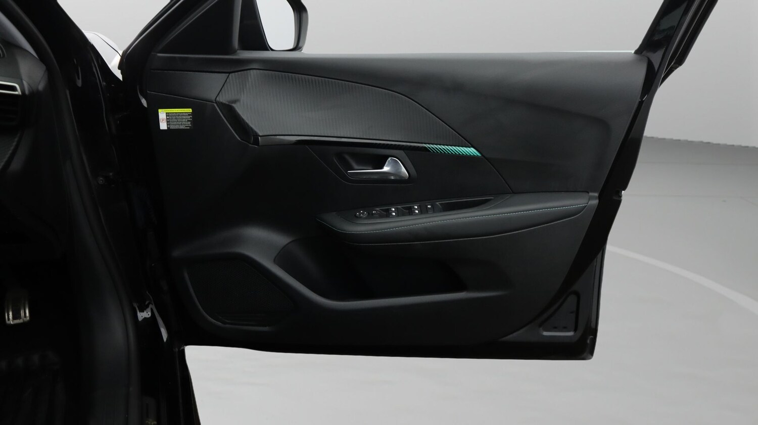 Used Peugeot 208 2023 for sale - 77296374: Photo 15