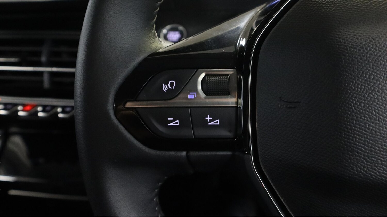 Used Peugeot 208 2023 for sale - 77296374: Photo 22