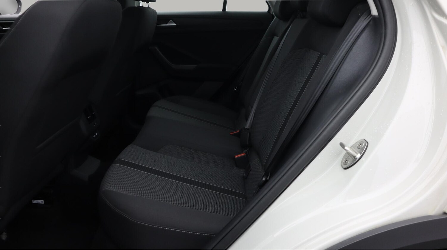 Used Volkswagen T-Roc 2022 for sale - 76550220: Photo 17