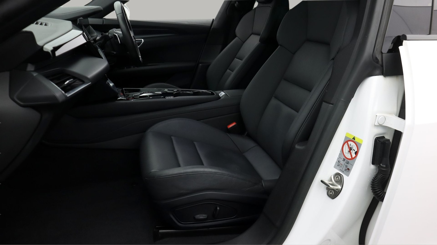 Used Audi e-tron GT 2022 for sale - 77454293: Photo 14