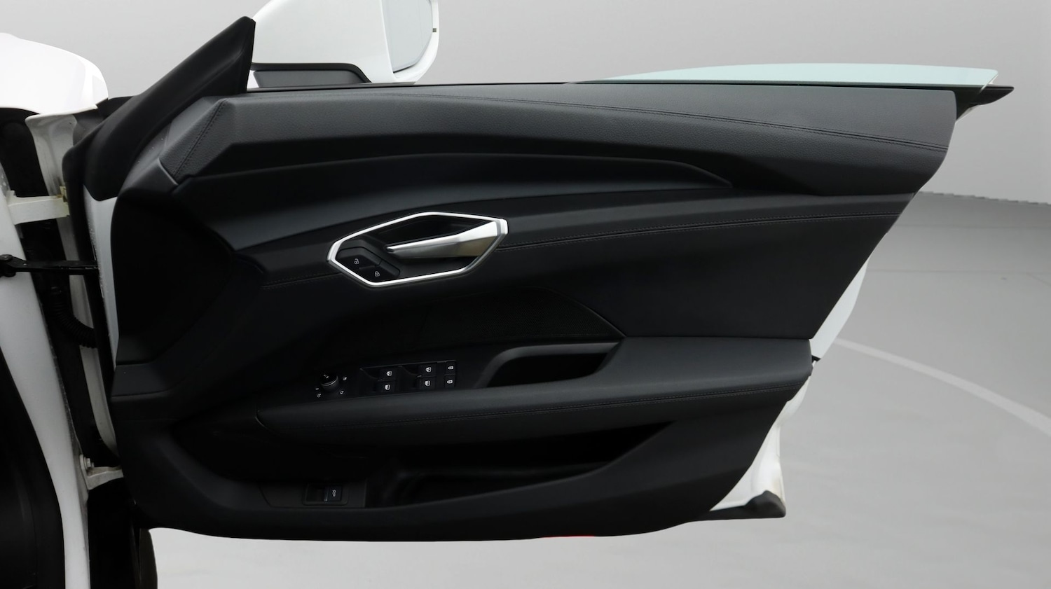 Used Audi e-tron GT 2022 for sale - 77454293: Photo 15