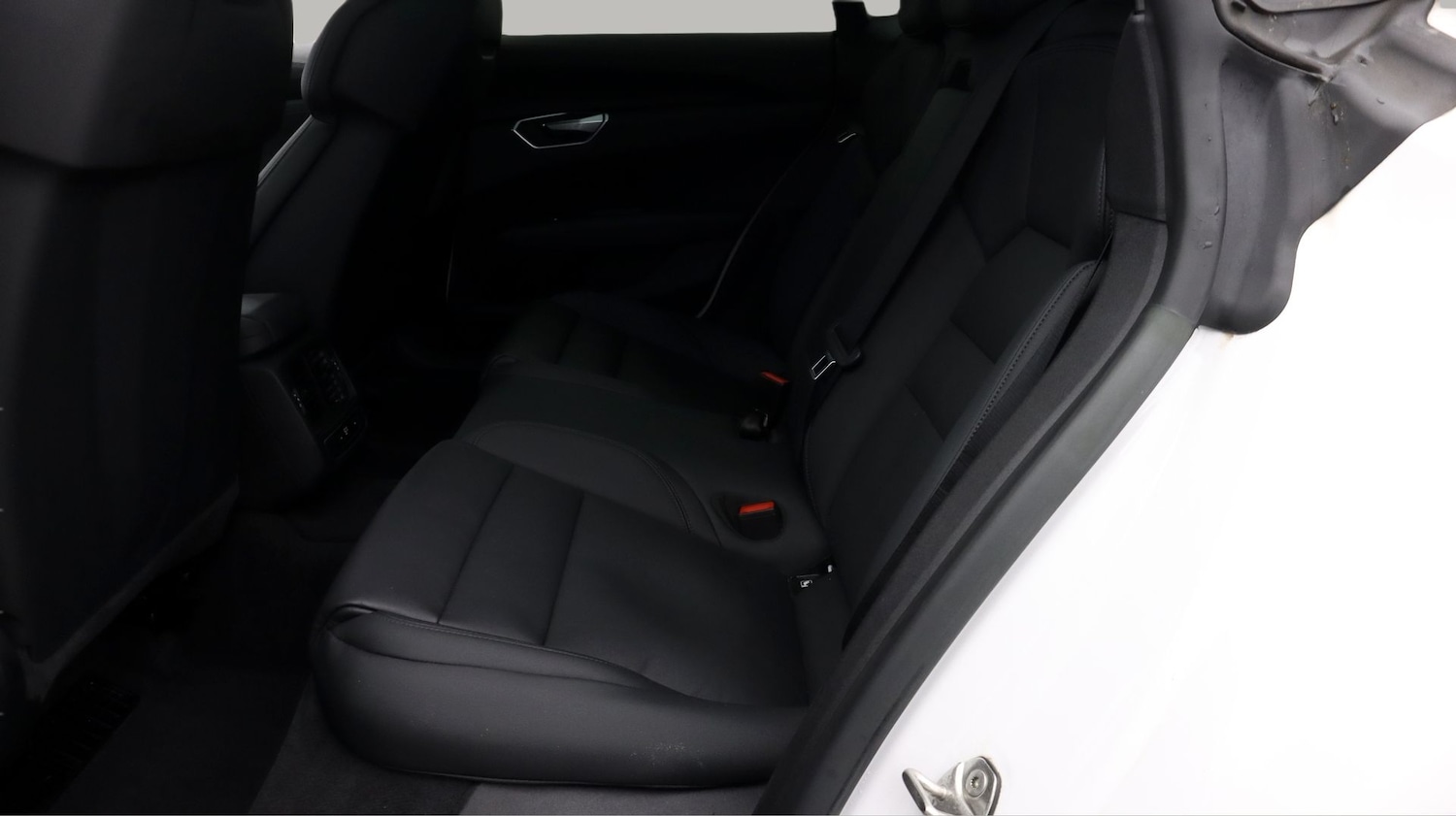 Used Audi e-tron GT 2022 for sale - 77454293: Photo 16