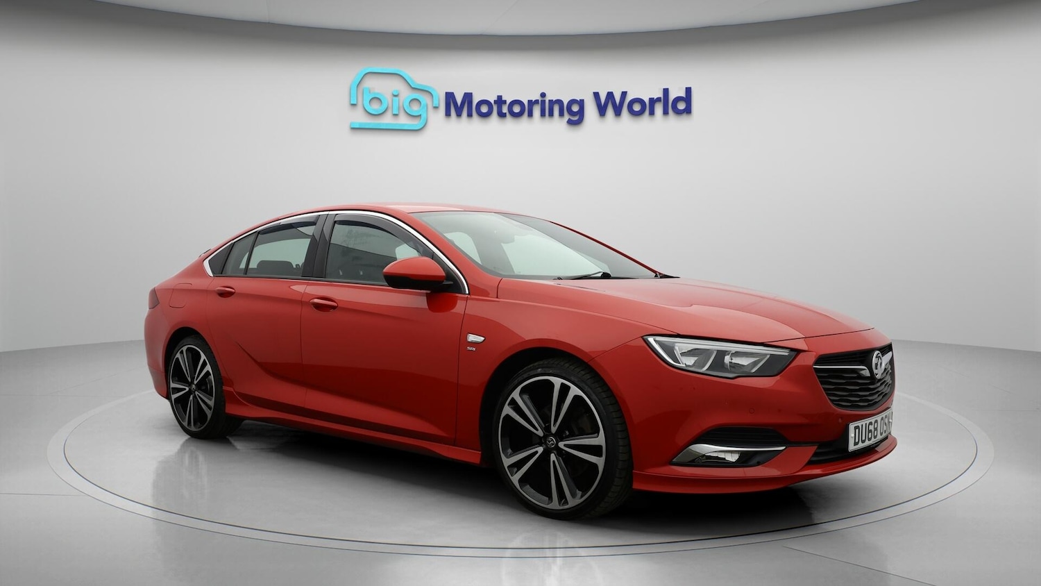 Used Vauxhall Insignia 2018 for sale - 76283845: Photo 2