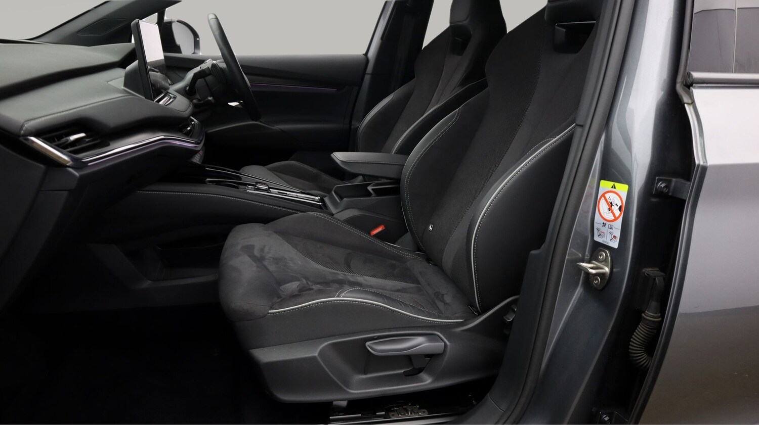 Used Skoda Enyaq 2023 for sale - 77854917: Photo 14