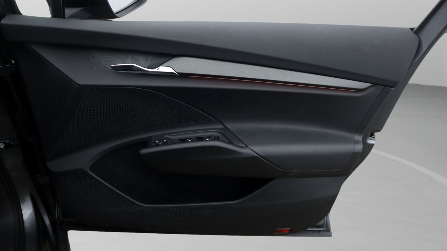 Used Skoda Enyaq 2023 for sale - 77854917: Photo 15