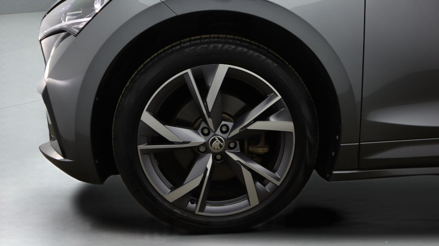 Used Skoda Enyaq 2023 for sale - 77854917: Photo 18