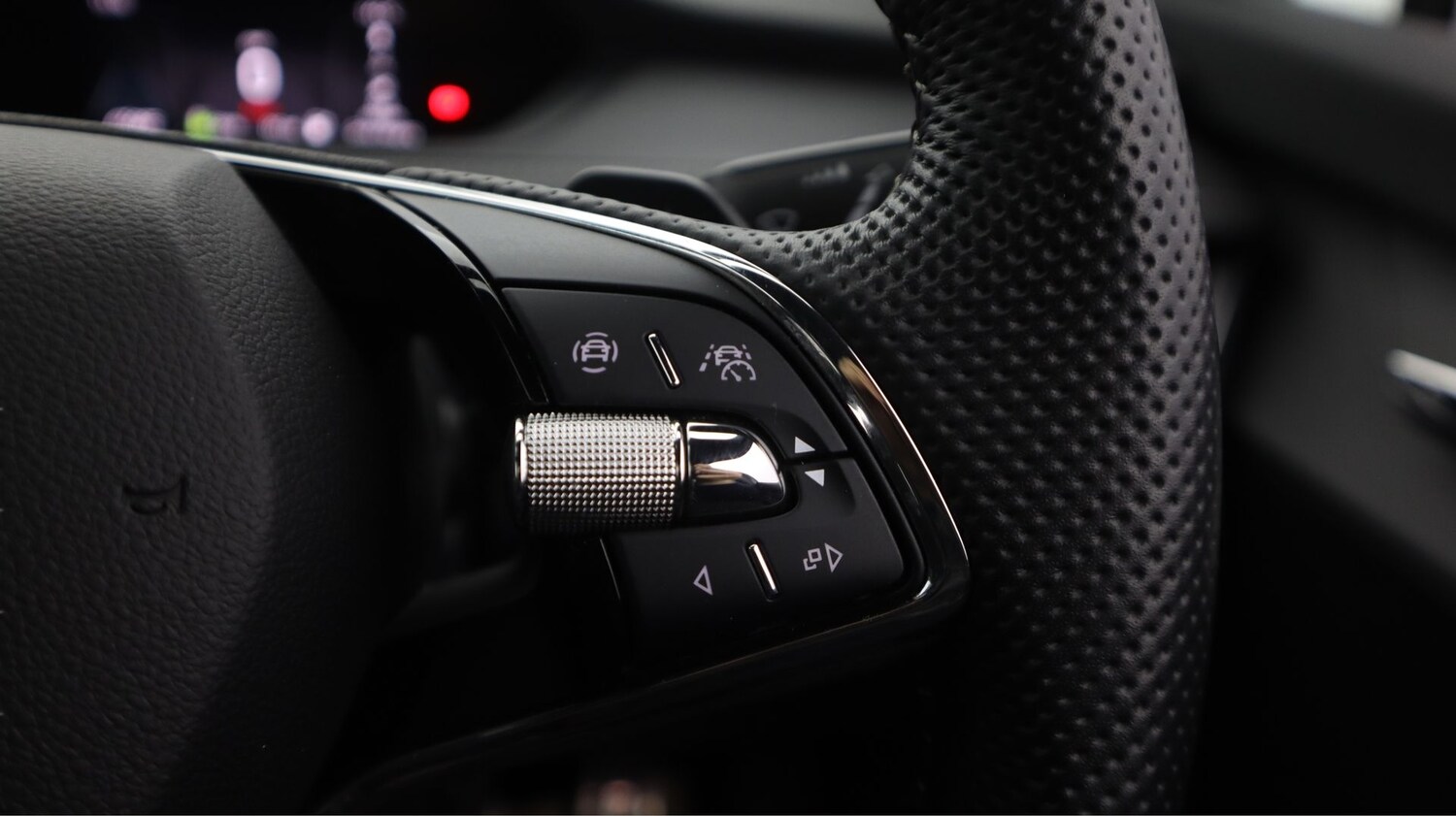 Used Skoda Enyaq 2023 for sale - 77854917: Photo 24